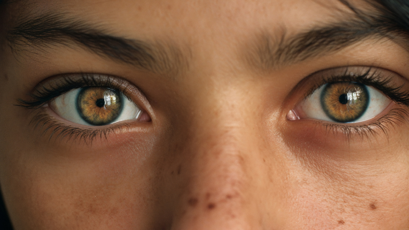 Ojos hazel