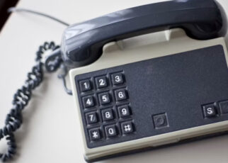 Prefijo telefónico 57